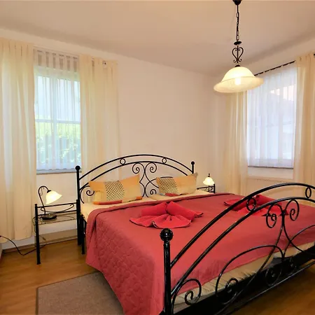 Lägenhet Birkmaase 12 Kapitaenshaus Jacqueline 4-sterne Komfort Im Eg Rechts *